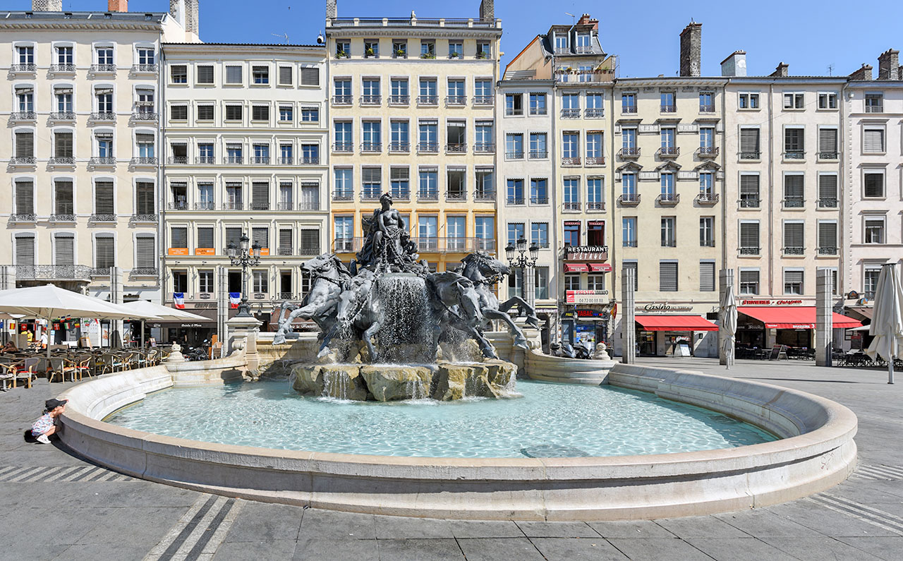 La Garonne et ses affluents par Frédéric Auguste Bartholdi (1834-1904) Place des Terraux à Lyon
