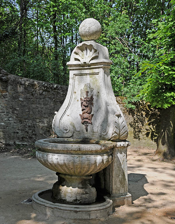 Fontaine Jardin du Rosaire Eau de ville perdue Lyon 5ème 