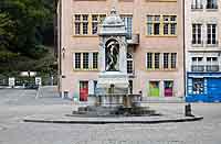 Fontaine Place Saint Jean (René Dardel J.M Bonnassieux F. Bernasconi 1844) Lyon 5ème