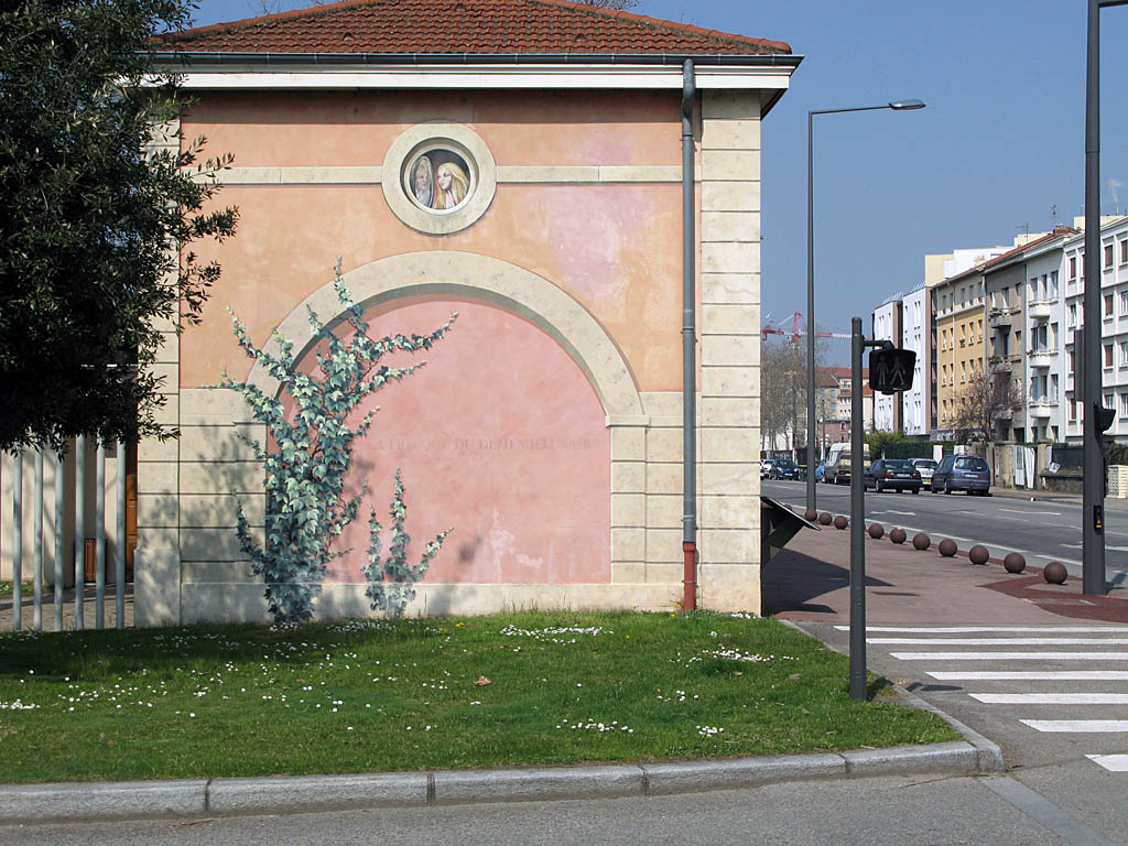 Fresque en trompe l’oeil - Saint Jean de Dieu  - 290 route de vienne Lyon 8ème