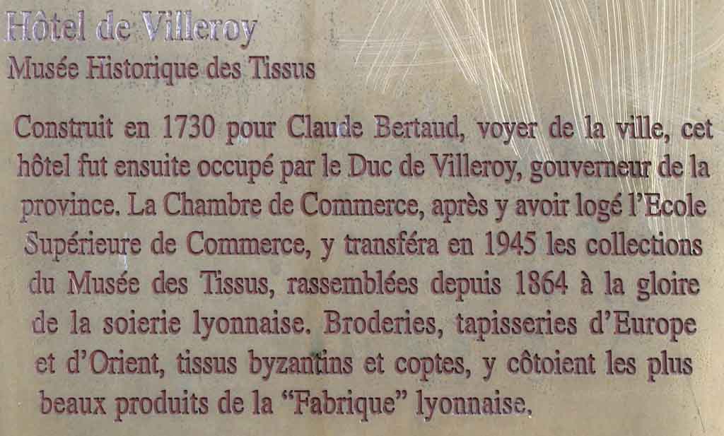 Hotel de Villeroy, Musée Historique des Tissus