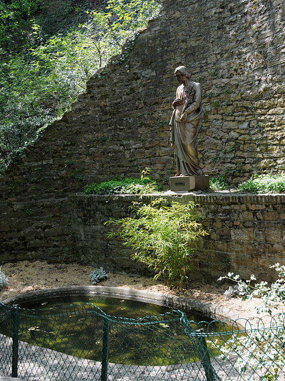 Saint Joseph dans le jardin du Rosaire sous Fourvière