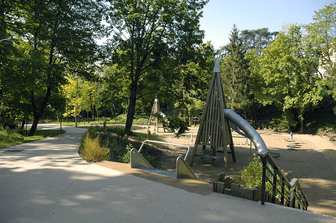 Parc du Vallon, entre le bas du Boulevard de la Duchère et l’Avenue Rosa Parks (1913-2005) Lyon 9ème
