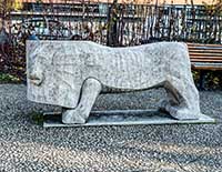 Lion - Square Averroes (1126-1198 Philisophe)Sculpture par Djoti Bjalava (1944-)(Georgien) Rue Victor Schoelcher le Plateau La Duchère (Lyon 9ème)