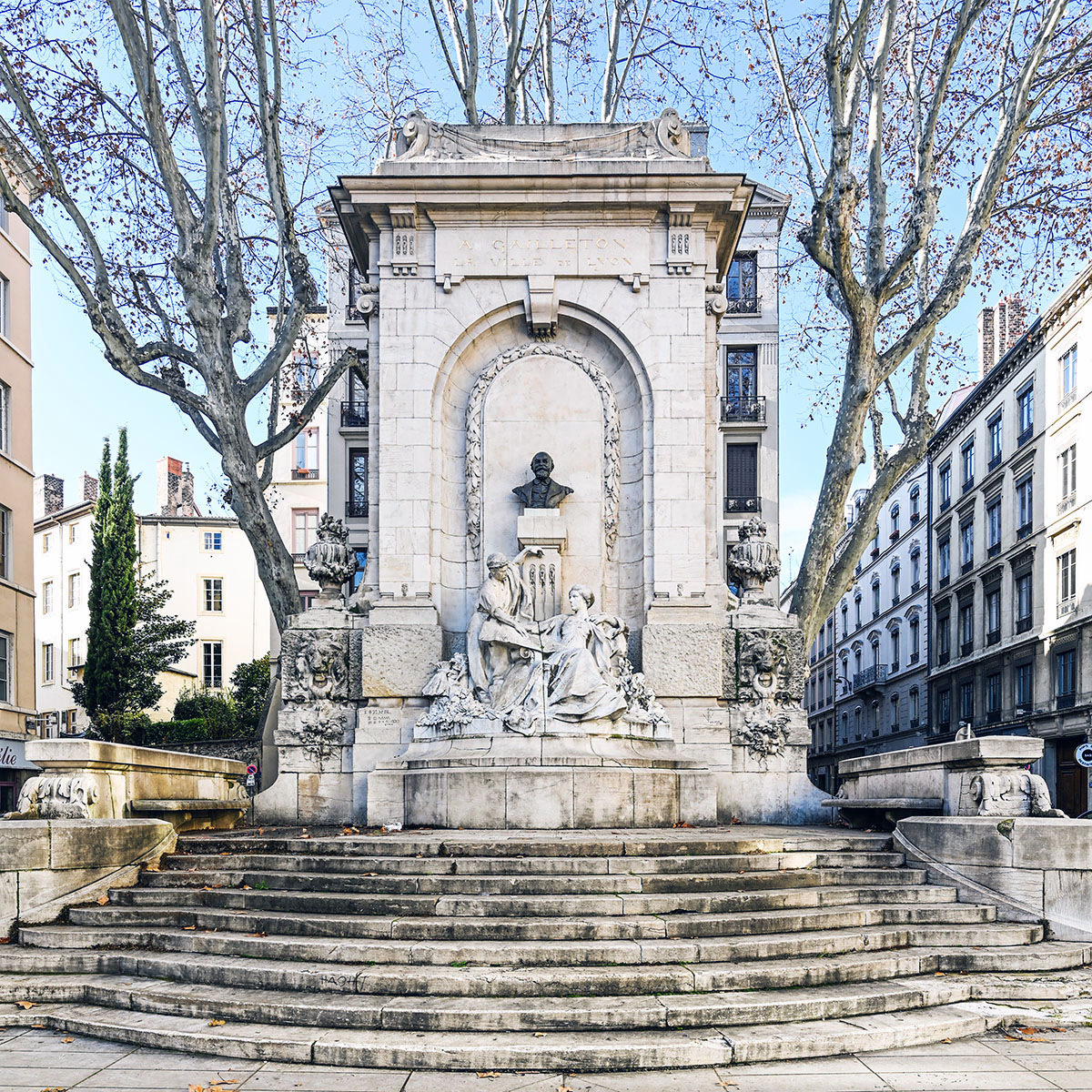 Monument au Docteur Gailleton Place Gailleton Lyon 2ème