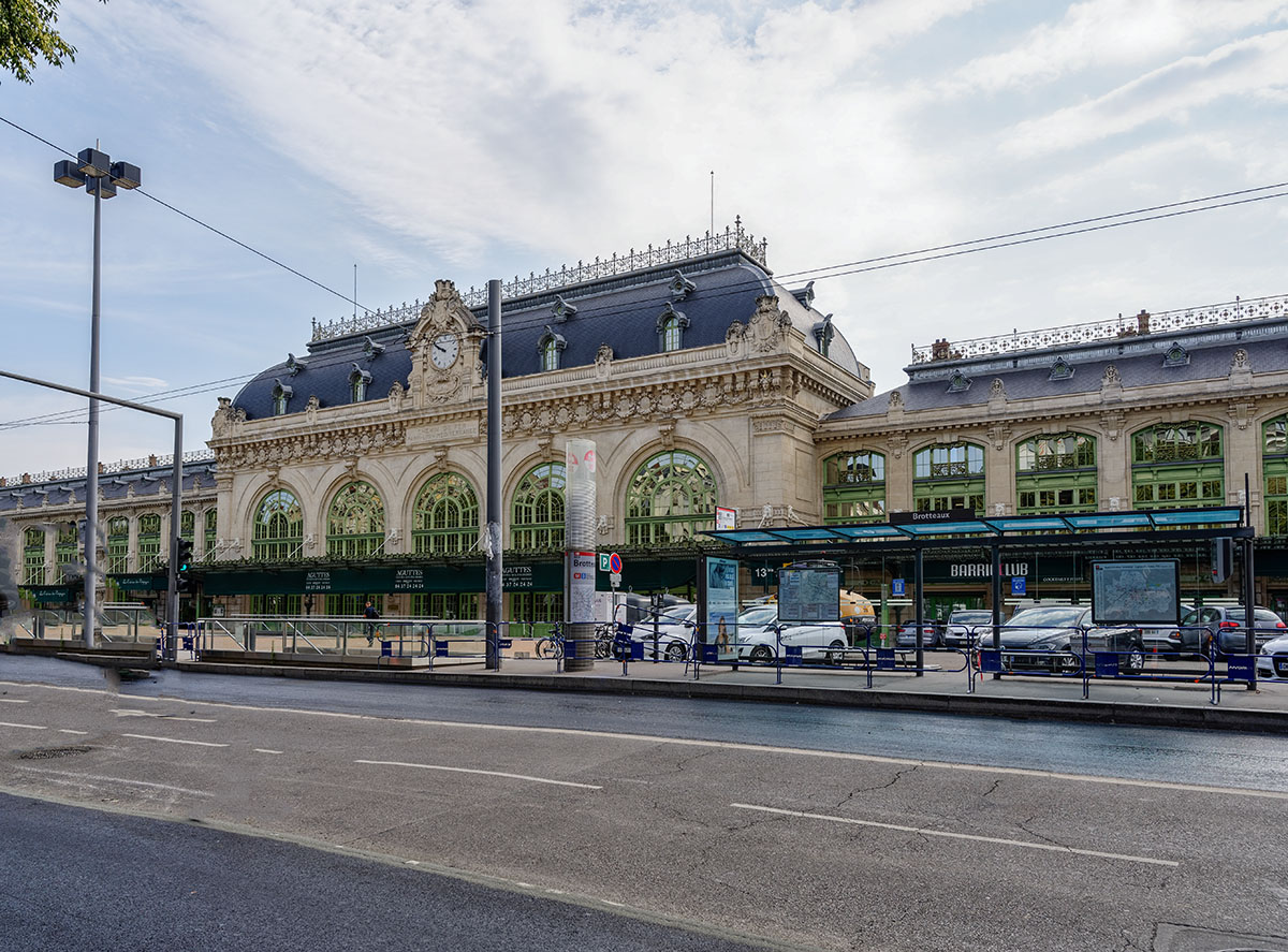 Place Jules Ferry (1832-1893) Ancienne gare des Brotteaux Les Brotteaux
