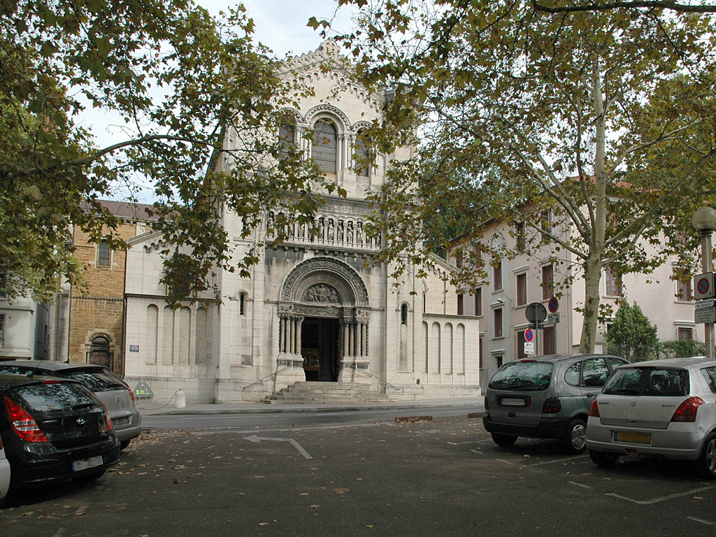Eglise Saint Pierre, Place Alfred Vanderpol à Vaise Lyon 9ème