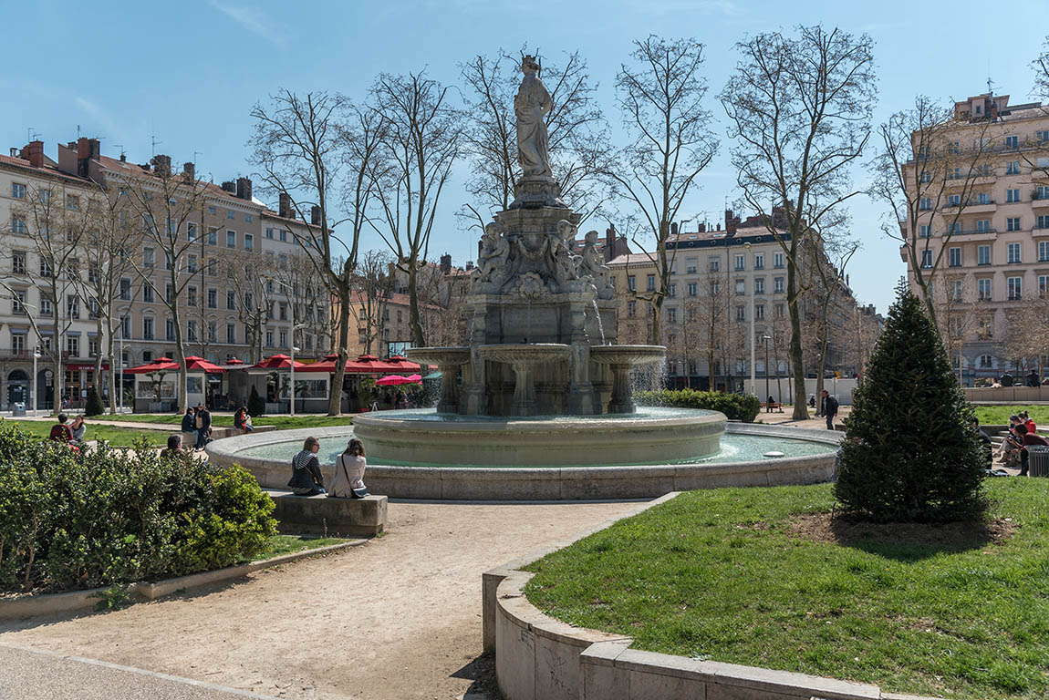 Place Maréchal Lyautey - Fontaine Morand par Guillaume Bonnet 1865 Lyon 6ème