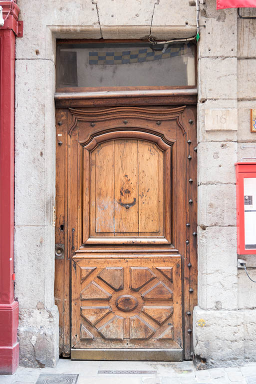 Porte 16 rue Lainerie Lyon 5ème