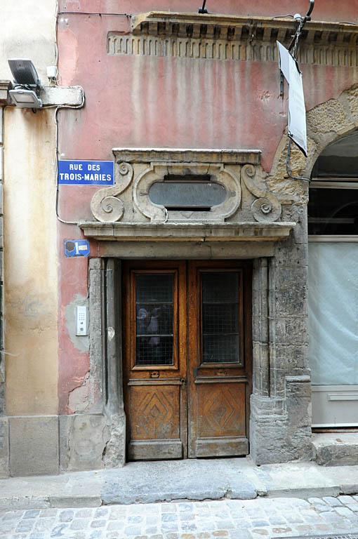 Porte 1 rue des Trois Maries Lyon 5ème