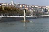 La Croix-Rousse vue depuis le Pont Lafayette sur le Rhône Lyon 1er