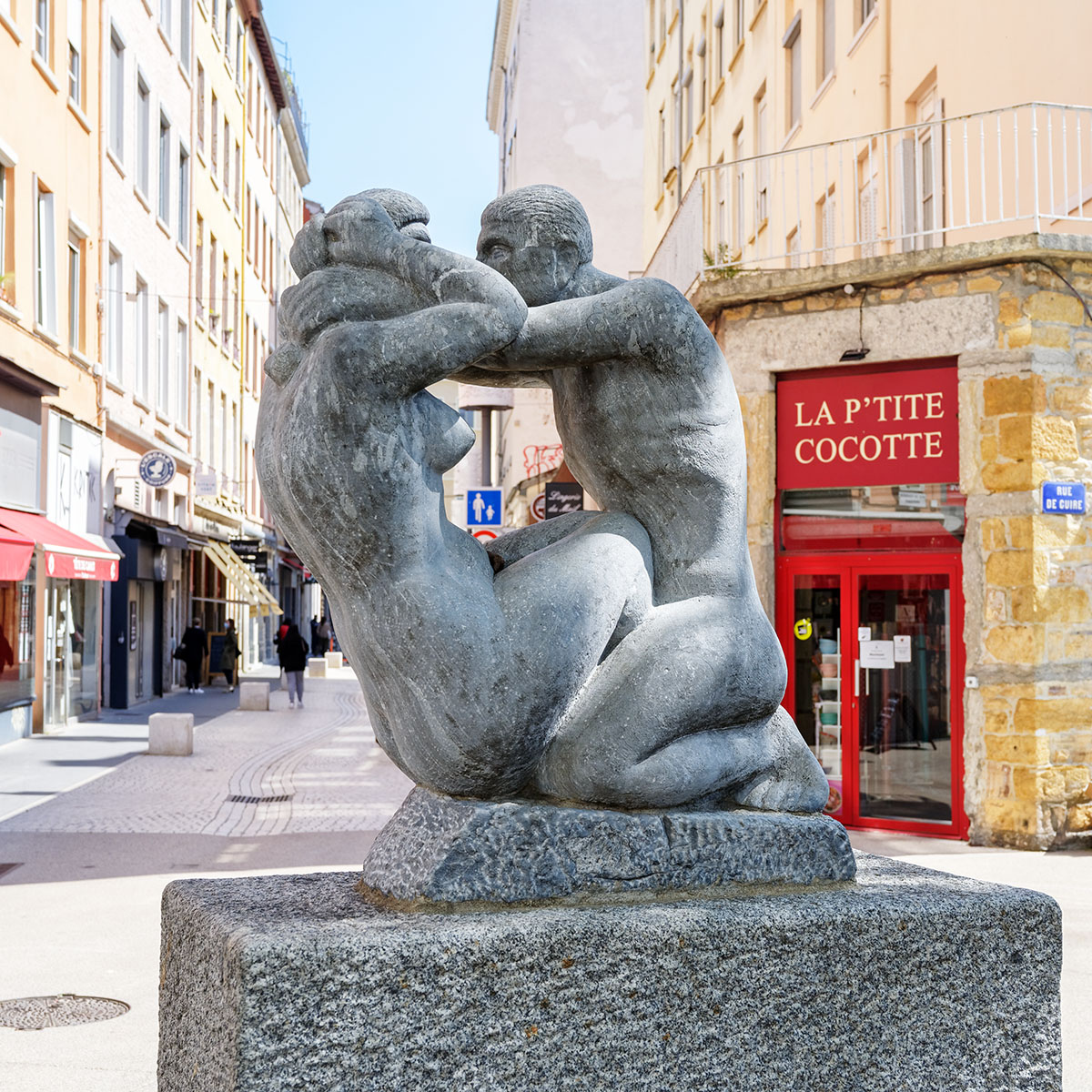 "Le Printemps"   de Georges Salendre (1890-1985) Place des Tapis Lyon 4ème