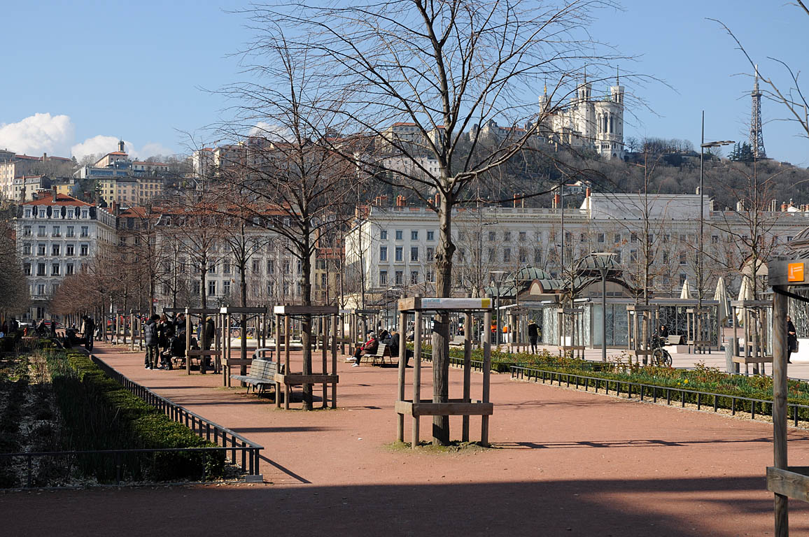 Place Bellecour Lyon 2ème (vue vers l’ouest)
