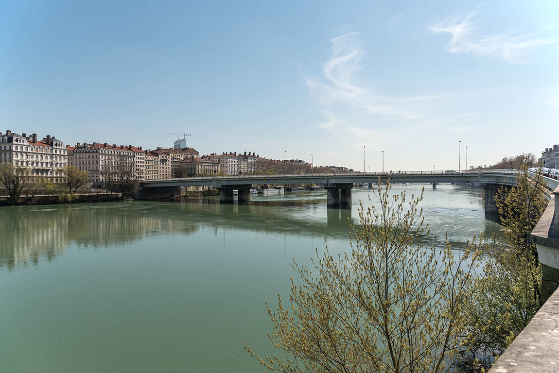 Pont de Lattre de Tassigny sur le Rhône (1956)