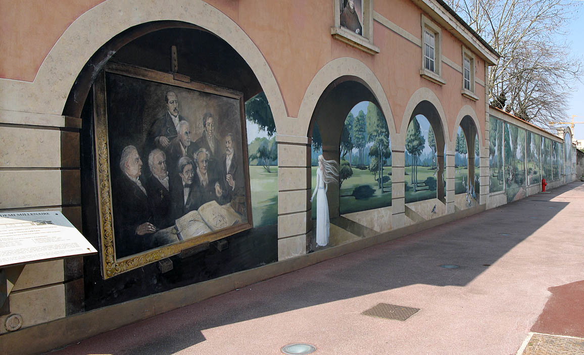 Fresque en trompe l’Oeil du Demi-Millénaire de l’Ordre Hospitalier de Saint Jean de Dieu 290 route de Vienne Lyon 8ème