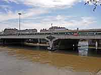 Pont Kitchener Marchand sur la Saône
