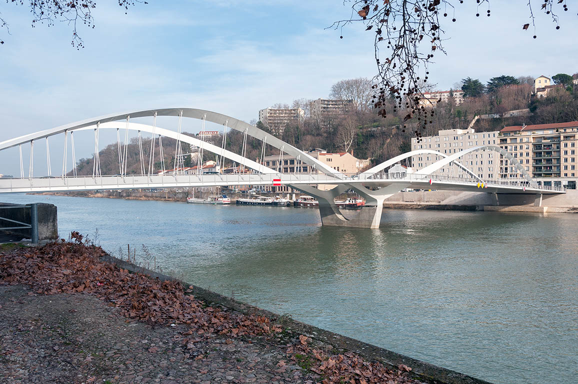 Pont Schuman entre le quai de la Gare d’eau à  Vaise et le Quai Gillet