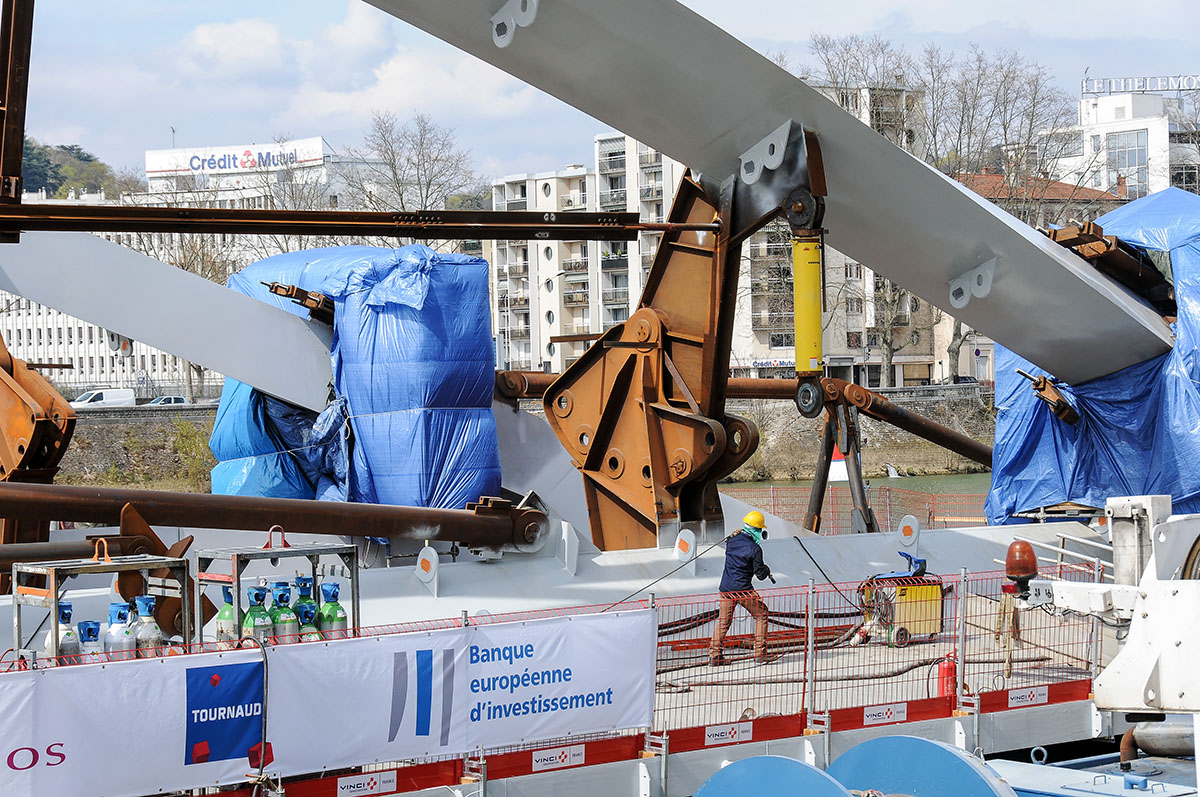 Vaise - Pont Schuman Préparation de la travée Ouest (Quai de la Gare d’eau) -  Mise en service Novembre 2014