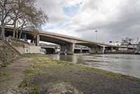 Viaduc Autoroute sur la Saône contre le Pont Kitchener Marchand