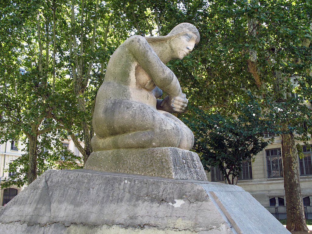 "La Pensée" de Georges Salendre (1890-1985) Place Ollier Lyon 7ème 