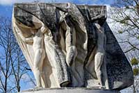 Tony Garnier (Architecte) Jean et Auguste Larrivé (Sculpteurs) Monument aux morts sur l’île du Parc de la Tête d’Or Lyon 6ème