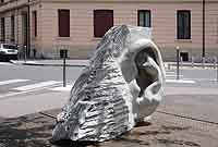 Officiellement sans titre, nom d’usage :"L’ Oreille Absolue" par Tanguy (1991) rue Tabareau Lyon 4ème